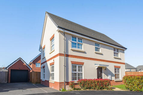 Coronation Drive, Three Mile Cross, Reading