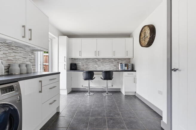 3 bed Terraced for sale Image 8
