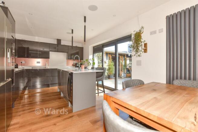 Lounge/ Kitchen