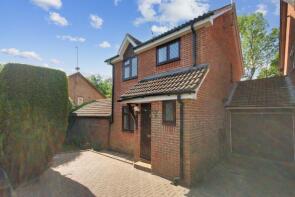 9, Verbania Way, East Grinstead RH19 3UP