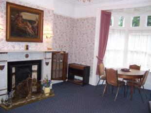 Lounge 1