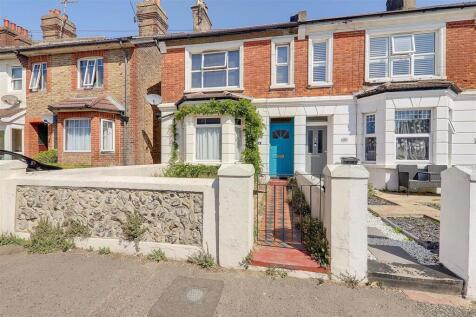 Canterbury Road, Worthing, BN13