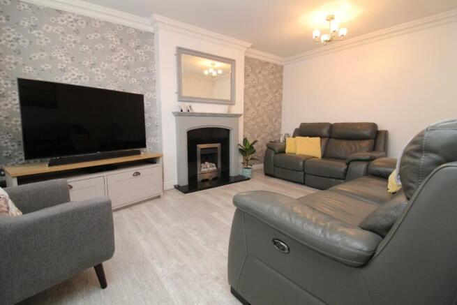 3 bed Terraced for sale Image 9
