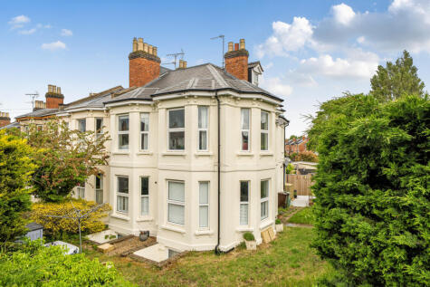 London Road, Cheltenham, GL52
