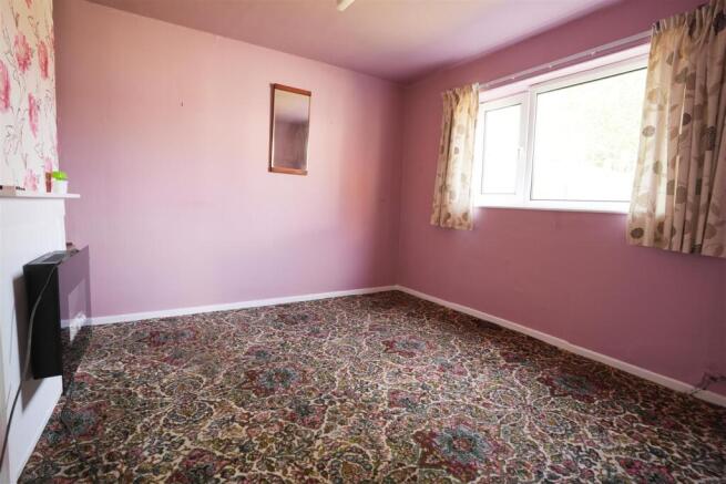 3 bed Semi-Detached for sale Image 9