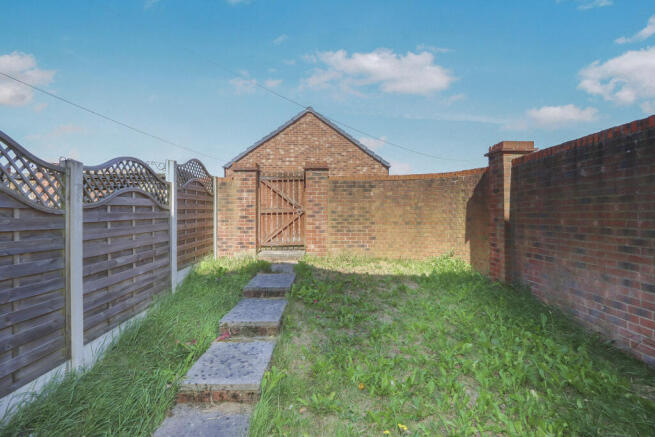 4 bed Terraced for sale Image 10