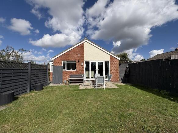 2 bed Bungalow for sale Image 11
