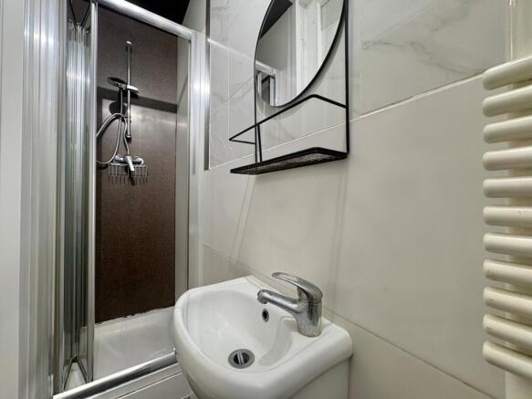 1 bed Flat to rent Image 8