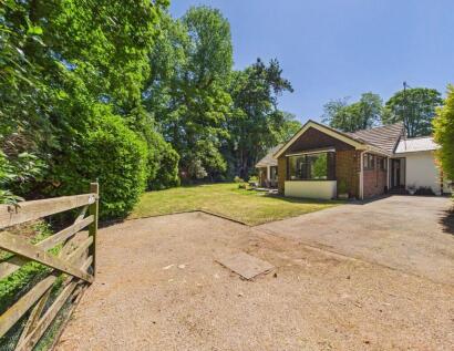 Nepcote Lane, Findon Village, Worthing BN14 0SL