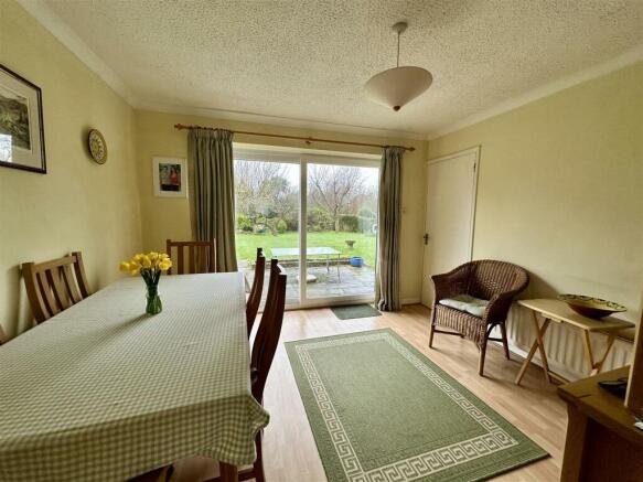 Dining Room: