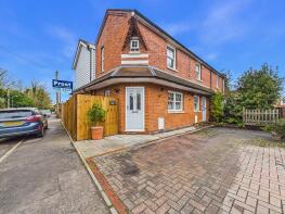 Kingfisher Cottage, Cores End Road, Bourne End SL8 5AL