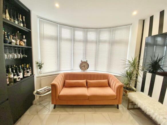 Open Plan Living/Kitchen Area