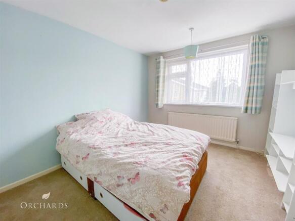 Bedroom 2(2).jpg