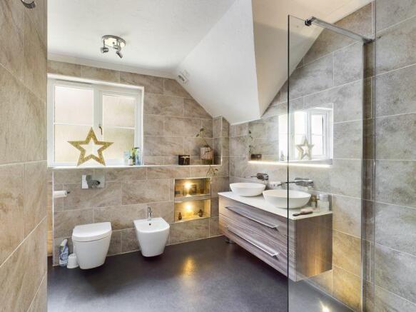 en-suite bathroom