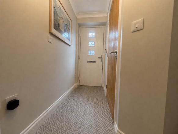 4 bed Detached for sale Image 6