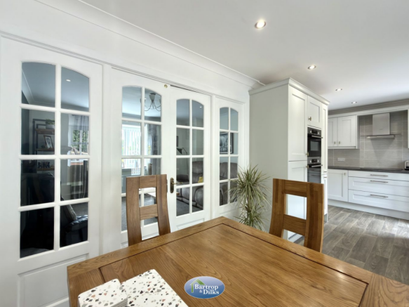 3 bed Detached Bungalow for sale Image 10