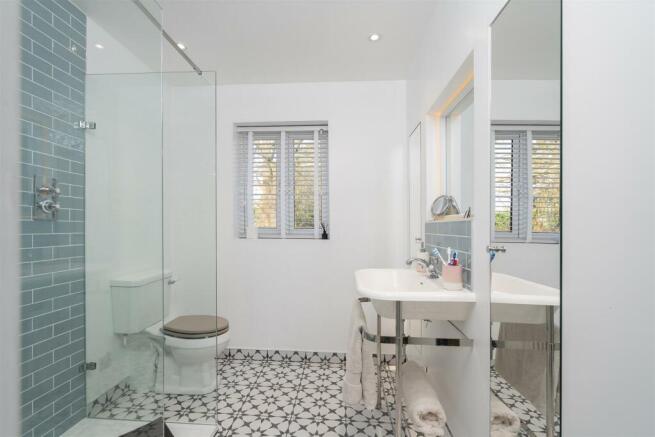 8 Blackmore Way (1049 of 86).jpg