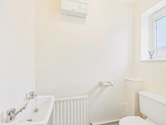 2 bed Semi-Detached for sale Image 5