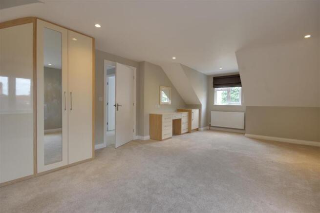 Bedroom 1 - Alternative View