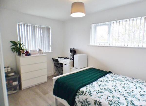Bedroom 1 - 2