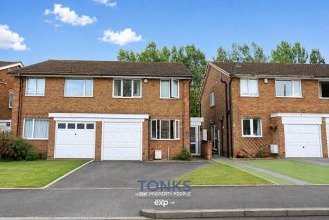 Field View Drive, Rowley Regis, B65 0RH