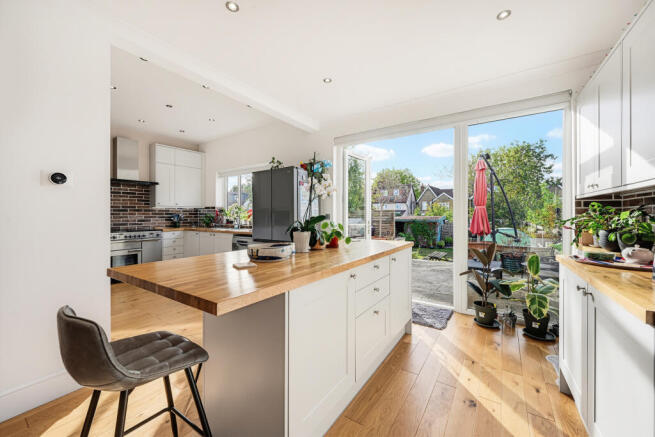 Kitchen | Dining Area