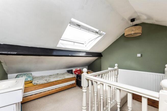 2 bed Terraced for sale Image 8