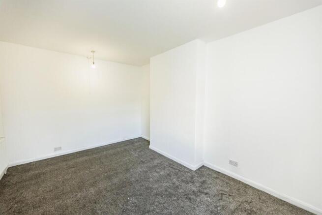 2 bed House to rent Image 7
