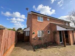 6, Carew Close, Stratford-upon-avon CV37 0TQ