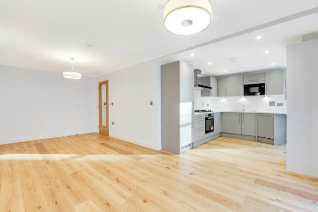 Three Bedroom Apartment for sale Meridian Point.