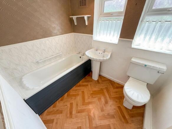 3 bed Terraced for sale Image 9