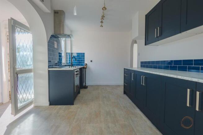 2a peterbourhg road -08.jpg