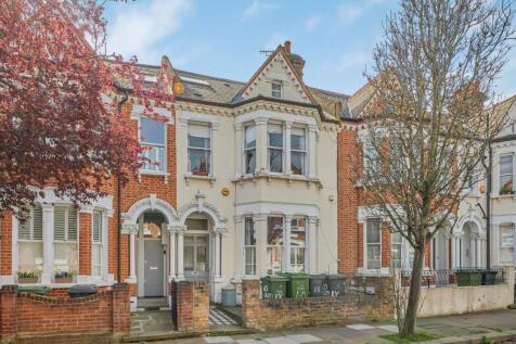 Cautley Avenue, London, SW4