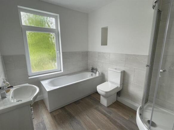Family Bathroom:
