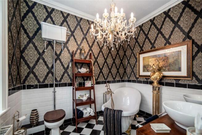 Ensuite