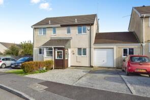 2, Douglas Close, St. Austell PL26 8QE