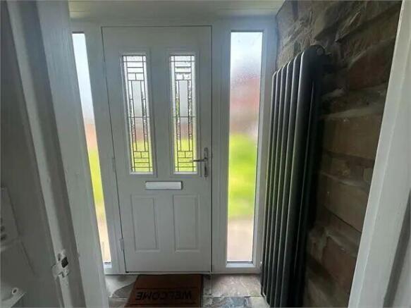 Entrance Porch / Halway