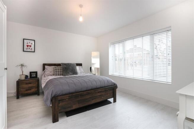 Bed3.jpg