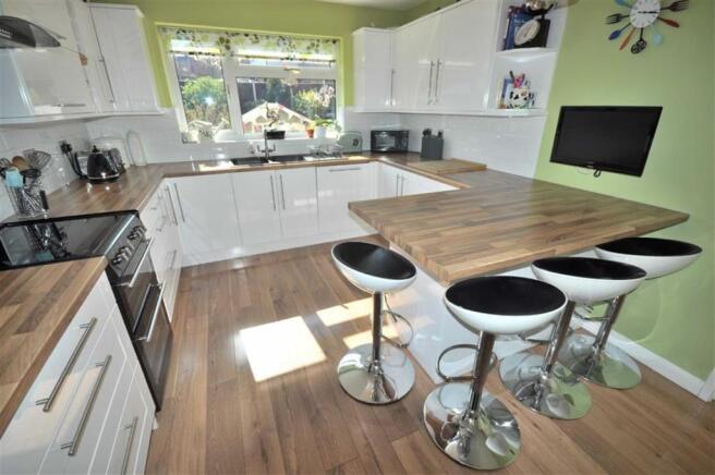 Kitchen/Breakfast Room
