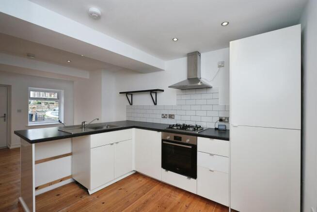 2 bed Cottage for sale Image 6