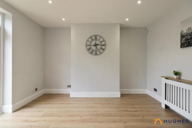 3 bed Semi-Detached for sale Image 9