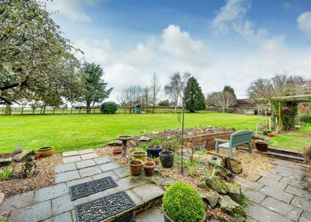 Heathmount-gdn3.jpg