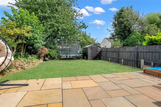 3 bed Semi-Detached for sale Image 2