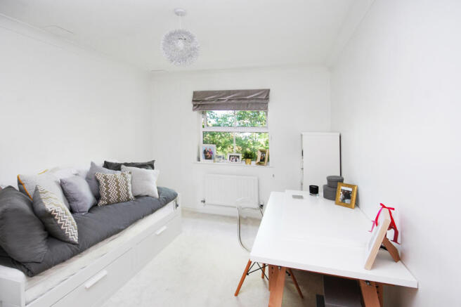 2nd bedroom