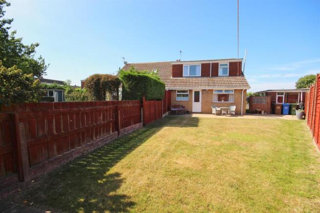 3 bed Semi-Detached Bungalow for sale Image 11