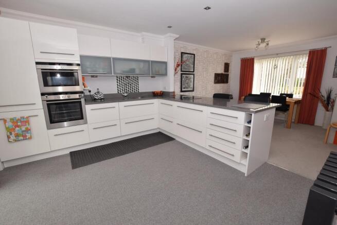 Kitchen / Diner