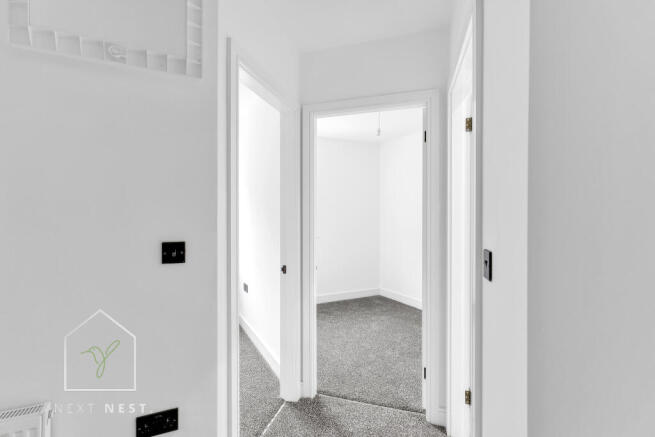 3 bed Town House for sale Image 9