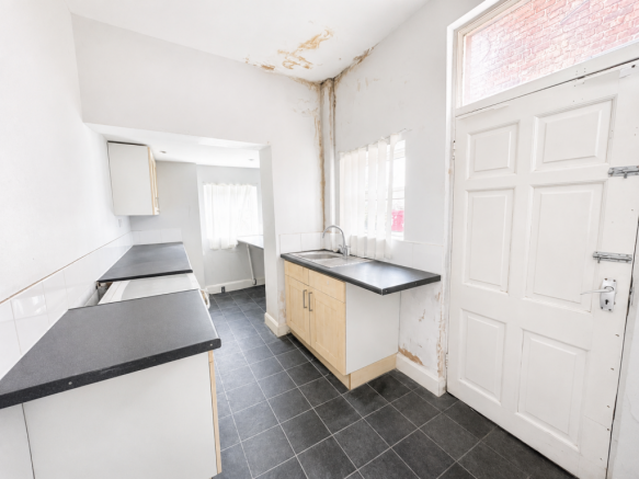 2 bed Terraced for sale Image 7