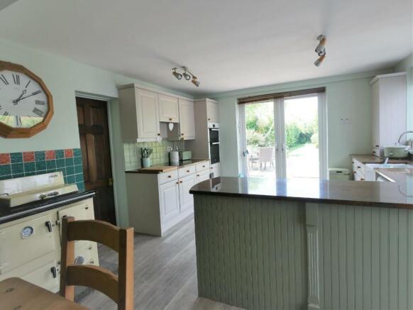 Kitchen/Dining