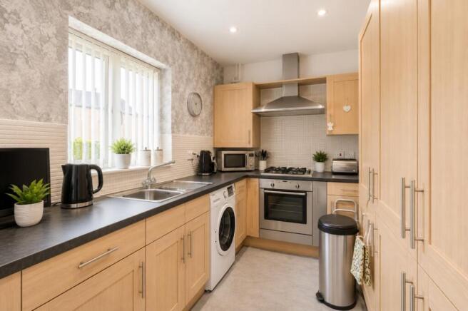 2 bed Apartment for sale Image 5
